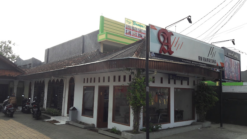 Rumah Makan Ramayana Rangkasbitung