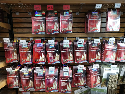 Sporting Goods Store «SCHEELS», reviews and photos, 6503 W 135th St, Overland Park, KS 66223, USA