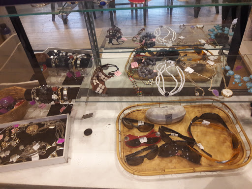 Thrift Store «Goodwill Denver - Broadway», reviews and photos, 21 S Broadway, Denver, CO 80209, USA