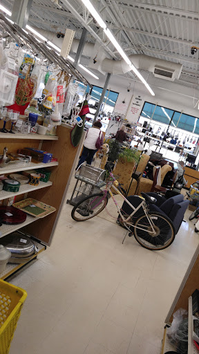 Thrift Store «Valley Thrift Store», reviews and photos, 1717 Woodman Dr, Kettering, OH 45420, USA