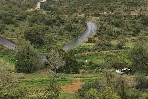 Al-moshebah hill image