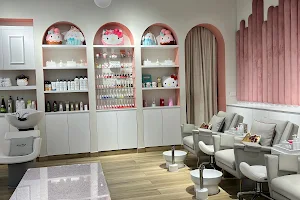 Hello Kitty Beauty Spa Dubai image