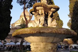 Fontana delle Cariatidi image