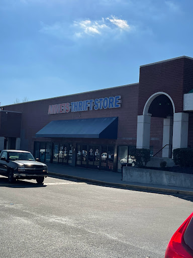 Thrift Store «Amvets Thrift Stores», reviews and photos, 109 S Seven Oaks Dr, Knoxville, TN 37922, USA