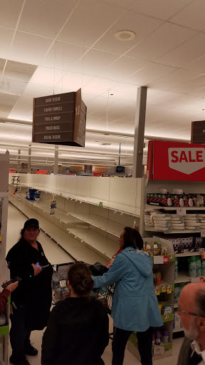 Shopping Mall «Salt Pond Shopping Center», reviews and photos, 91 Point Judith Rd, Narragansett, RI 02882, USA