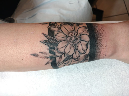 Tattoo Shop «Armature Tattoo Co», reviews and photos, 4618 Liberty Ave, Pittsburgh, PA 15224, USA