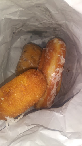 Donut Shop «Happy Donuts», reviews and photos, 940 San Pablo Ave, Albany, CA 94706, USA