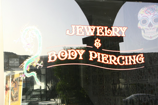 Tattoo Shop «Santa Clarita Tattoo», reviews and photos, 25835 Railroad Ave, Santa Clarita, CA 91350, USA