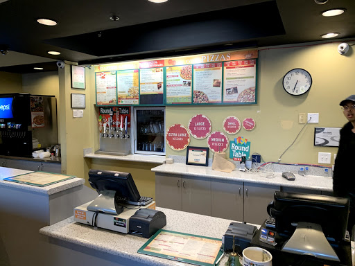 Pizza Restaurant «Round Table Pizza», reviews and photos, 239 West Los Angeles Avenue, Moorpark, CA 93021, USA