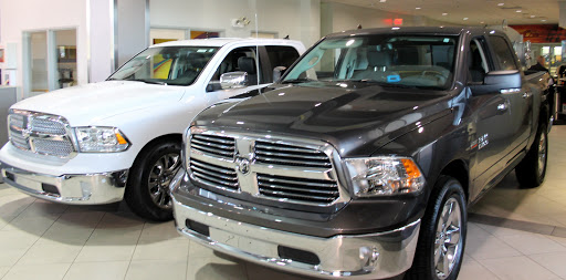Jeep Dealer «Golling Chrysler Dodge Jeep Ram», reviews and photos, 2405 S Telegraph Rd, Bloomfield Hills, MI 48302, USA