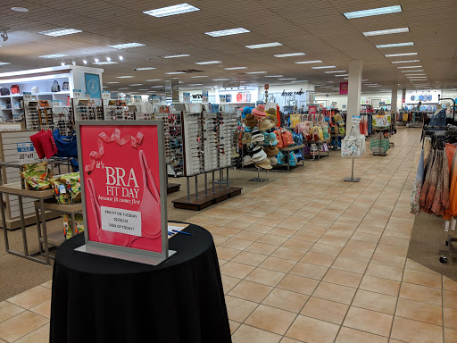 Department Store «Bealls Department Store», reviews and photos, 13300 S Cleveland Ave #1, Fort Myers, FL 33907, USA