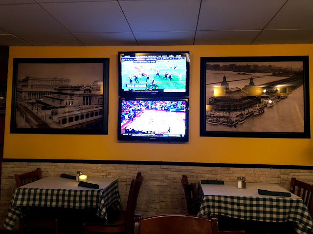 Rudy's Bar & Grille by null