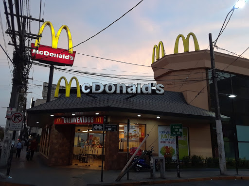 McDonald's La Cisterna