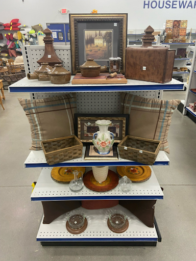 Thrift Store «Goodwill Short Pump Retail Store», reviews and photos, 4200 Tom Leonard Dr, Glen Allen, VA 23060, USA