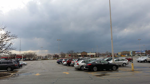 Auto Parts Store «Pep Boys Auto Parts & Service», reviews and photos, 900 Broadview Village Square, Broadview, IL 60155, USA