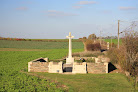 railway cutting cemetery Courcelles-le-Comte
