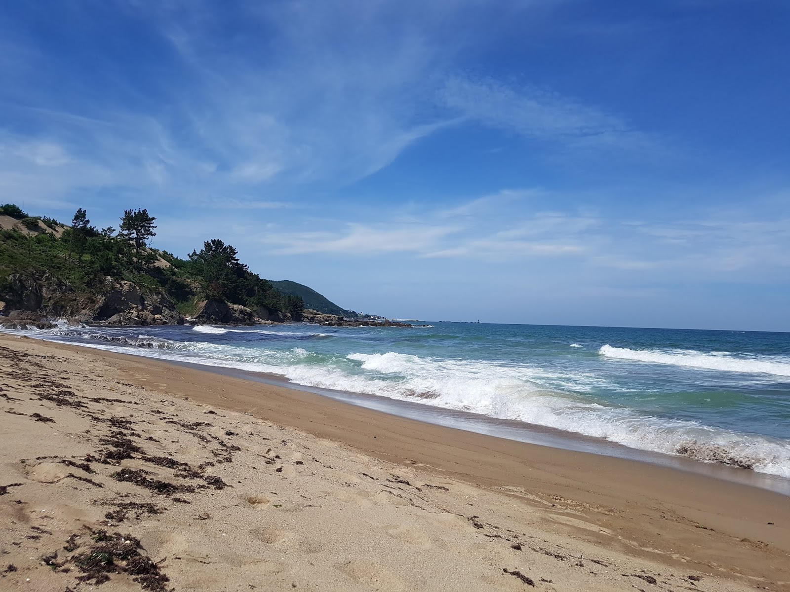 Foto van Chilpo Beach en de nederzetting