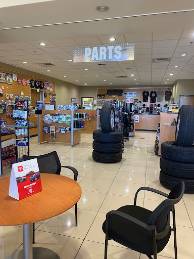 Toyota Dealer «Larry H. Miller Toyota Peoria», reviews and photos, 8633 W Bell Rd, Peoria, AZ 85382, USA