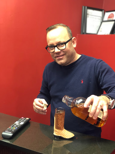 Barber Shop «The Barber Shop», reviews and photos, 70-23 Austin St, Forest Hills, NY 11375, USA