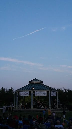 Recreation Center «Fountain View Recreation Center», reviews and photos, 910 N Gary Ave, Carol Stream, IL 60188, USA