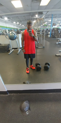 Gym «Zip Fitness Waukegan-Gurnee», reviews and photos, 730 N Green Bay Rd, Waukegan, IL 60085, USA