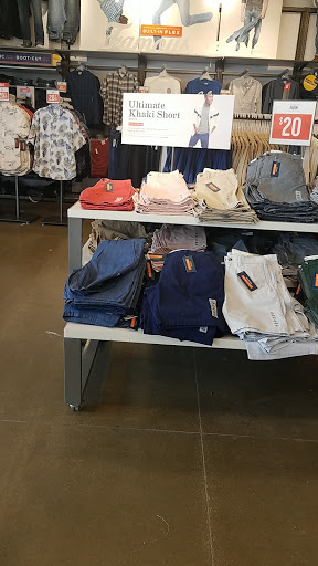 Clothing Store «Old Navy», reviews and photos, 3260 Fairlane Dr, Allen Park, MI 48101, USA