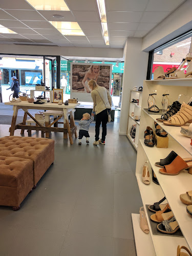 Reviews of Clarks in Worthing - Shoe store