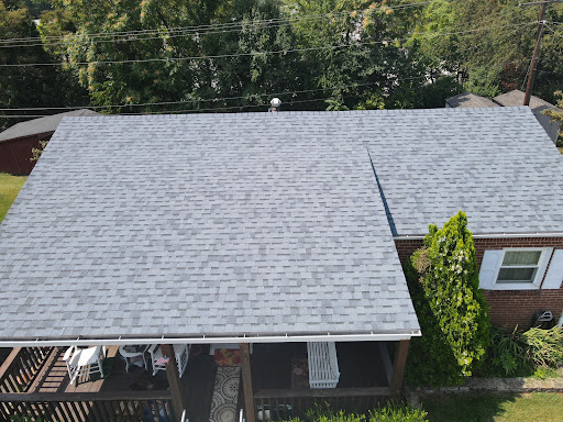 Roofing Contractor «Vinton Roofing Company, Inc.», reviews and photos, 124 E Washington Ave, Vinton, VA 24179, USA