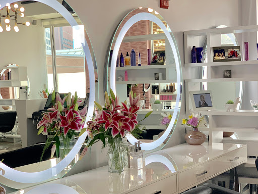 Hair Salon «Bigger Better Hair Salon», reviews and photos, 4425 N Central Expy #39, Dallas, TX 75205, USA