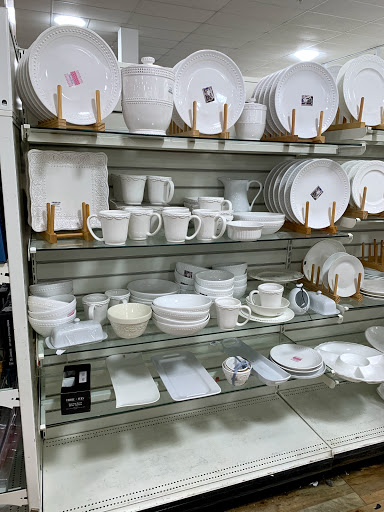 Department Store «HomeGoods», reviews and photos, 205 E Rte 59, Nanuet, NY 10954, USA