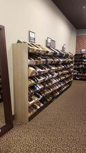 Shoe Store «DSW Designer Shoe Warehouse», reviews and photos, 17158 Redmond Way, Redmond, WA 98052, USA