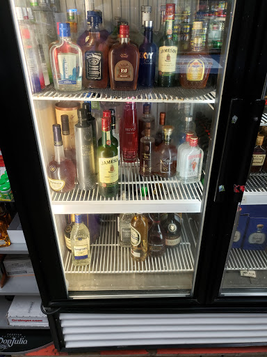 Liquor Store «Midway Liquors», reviews and photos, 5500 S State St, Chicago, IL 60621, USA