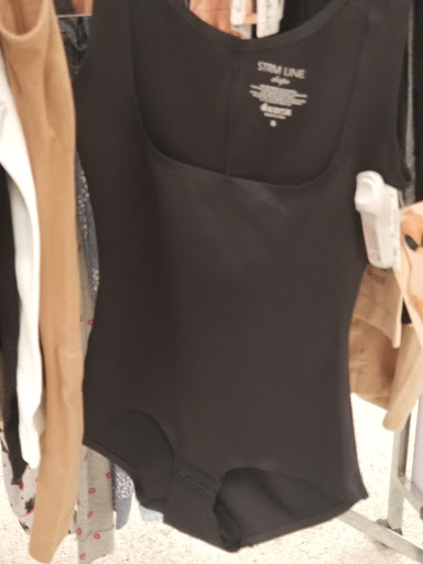 Clothing Store «Ross Dress for Less», reviews and photos, 940 N Western Ave, San Pedro, CA 90732, USA