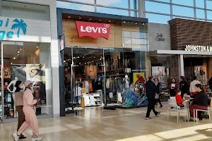 Levi's image