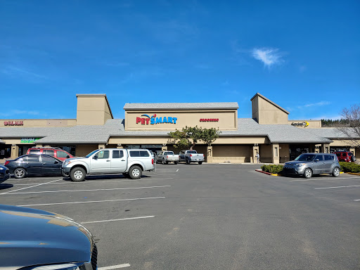 Pet Supply Store «PetSmart», reviews and photos, 1121 S Plaza Way, Flagstaff, AZ 86001, USA