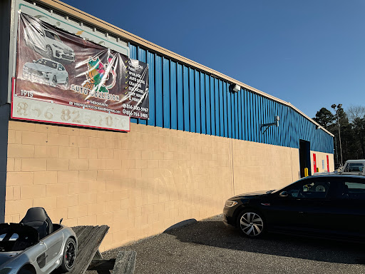 The dogs auto collision lnc and auto detailing en Millville