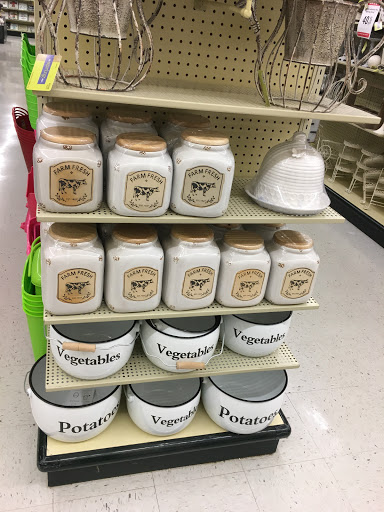 Craft Store «Hobby Lobby», reviews and photos, 290 Hawthorn Village Commons, Vernon Hills, IL 60061, USA