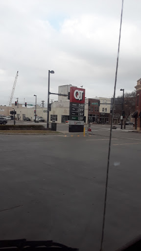 Gas Station «QuikTrip», reviews and photos, 1010 E Douglas Ave, Wichita, KS 67211, USA