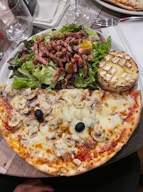 Pizza du Restaurant Ô CHANT DE L'Ô à Soual - n°8