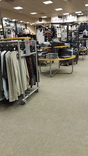 Clothing Store «Buckle», reviews and photos, 3040 E 3rd St, Bloomington, IN 47401, USA