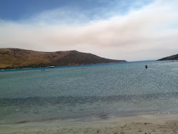 Photo de Altay's Beach avec baie spacieuse