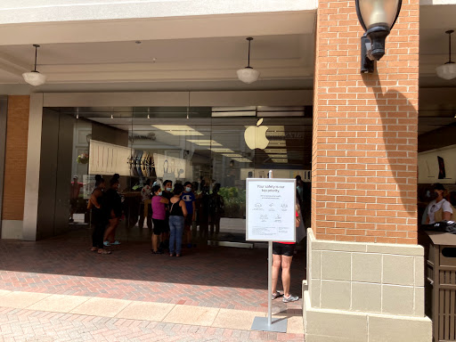 Apple Short Pump Town Center, 11800 W Broad St, Henrico, VA 23233, USA, 
