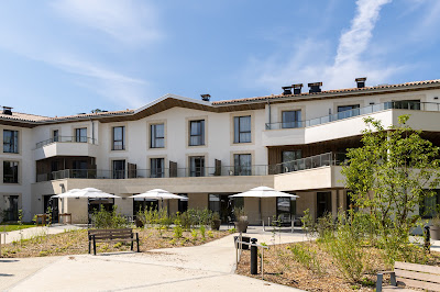 Villa Bourgailh - Ehpad à Pessac (33) | LNA Santé à Pessac