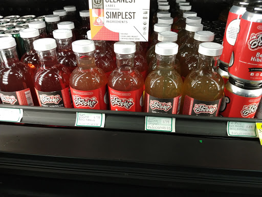 Grocery Store «Health Hut Natural Foods», reviews and photos, 325 Bayview Rd, Mukwonago, WI 53149, USA