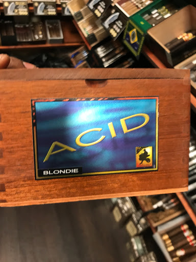 Vaporizer Store «Tobacco King & Vape King», reviews and photos, 1609 S Glebe Rd, Arlington, VA 22204, USA