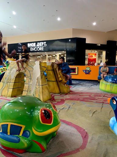 Shopping Mall «Desert Sky Mall», reviews and photos, 7611 W Thomas Rd, Phoenix, AZ 85033, USA