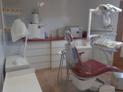 Clínica dental SANI-DENT CARRANQUE en Carranque, Toledo
