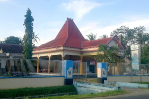 Balai Desa Kedungwilut image