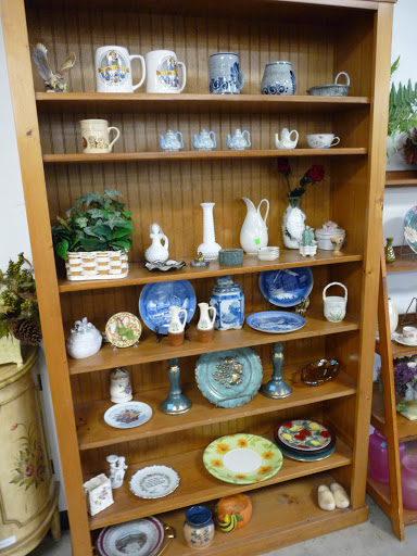 Thrift Store «Sheriffs Ranches Enterprises, Inc. Thrift Store», reviews and photos, 27900 US-27 #112, Leesburg, FL 34748, USA