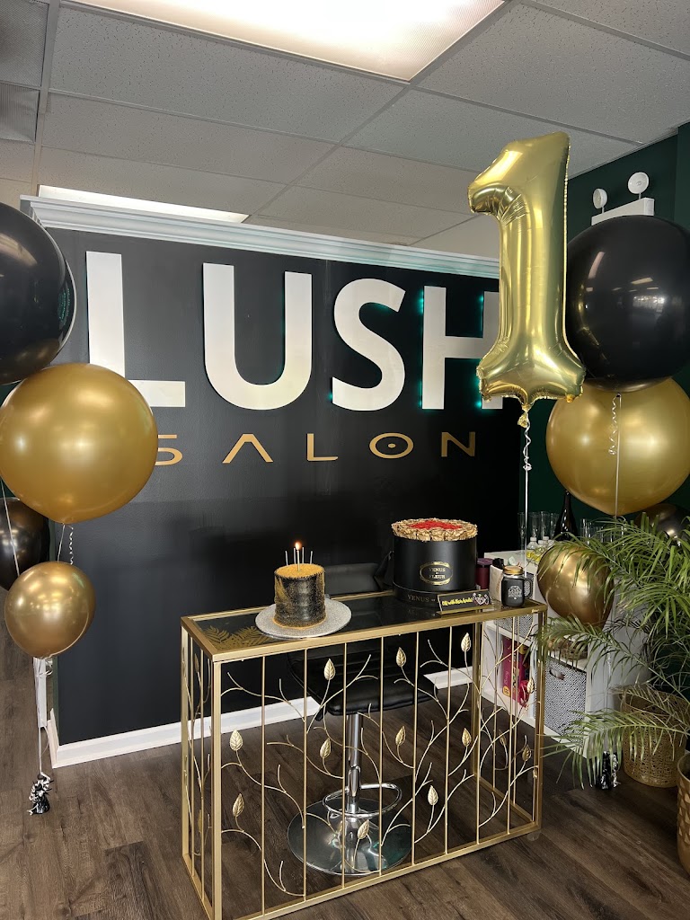 LUSH Salon 60137